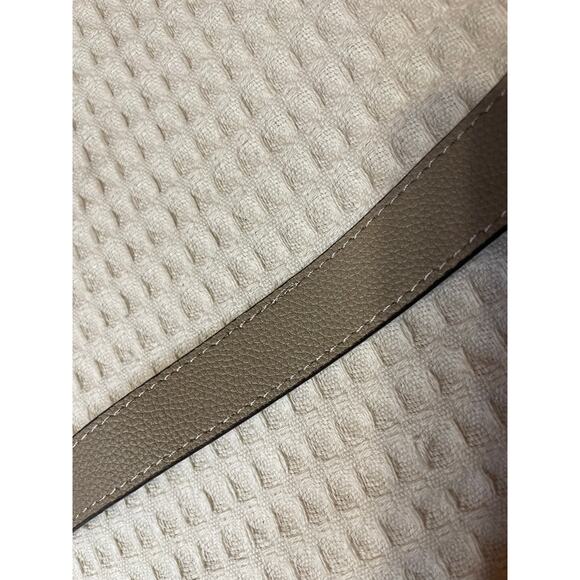 Louis Vuitton Beige/ Dune Short Bag Strap W/ Gold Clasp 21 Inch - Picture 7 of 11